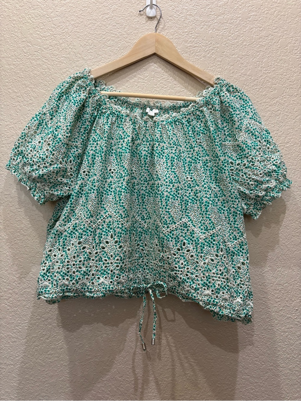 Jennifer & Grace Green Eyelet Floral Puff Sleeve Cropped Peasant Blouse Cottage